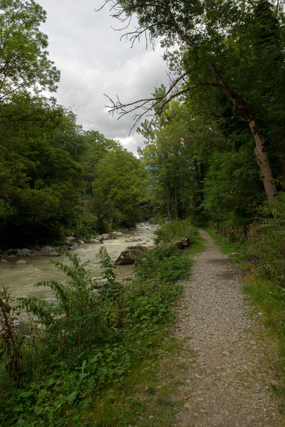 River in the valley of aran next to vielha, Spain - Fotoğraf, Görsel