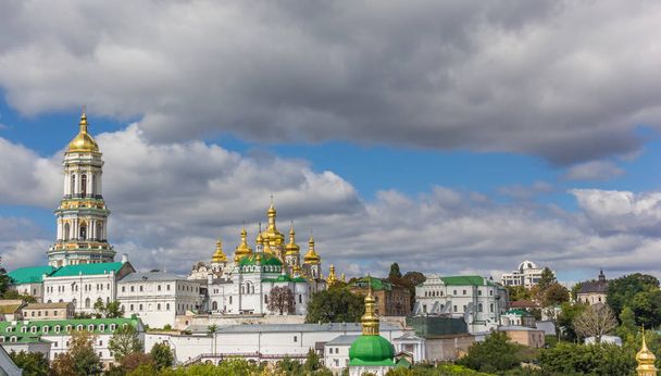 Panorama del monastero di Kiev Pechersk Lavra in Ucraina
 - Foto, immagini
