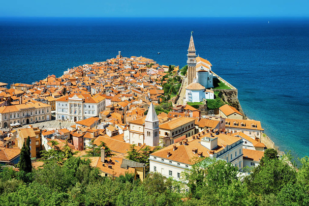 Cityscape of Piran old town and Adriatic sea, Slovenia - Photo, Image