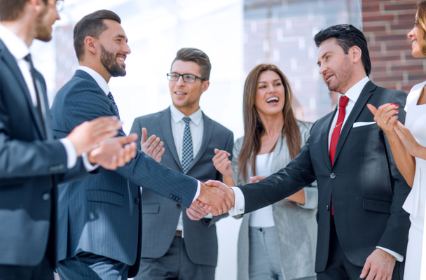 business partners shaking hands - Foto, afbeelding