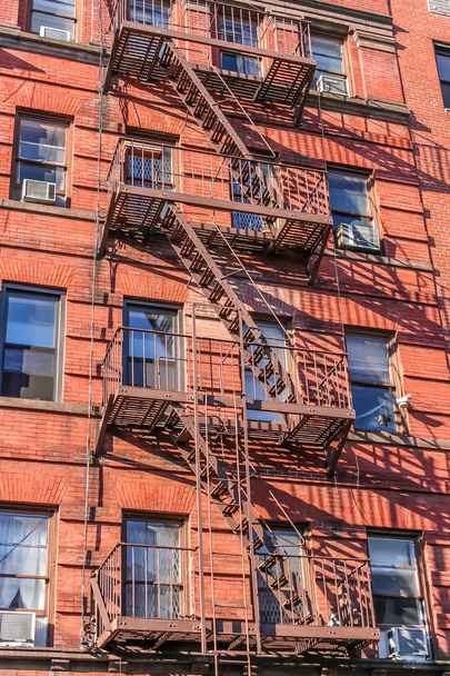 Emergency fire stairs in New York City, USA - 写真・画像