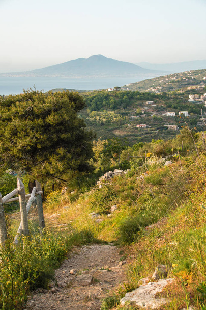 Sorrento yarımadası ve körfezi manzarası, Napoli, İtalya - Fotoğraf, Görsel