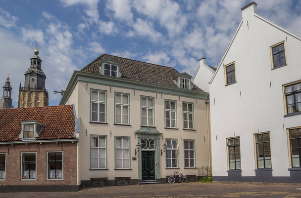 Vanhat talot historiallisessa keskustassa Zutphen, Hollanti
 - Valokuva, kuva
