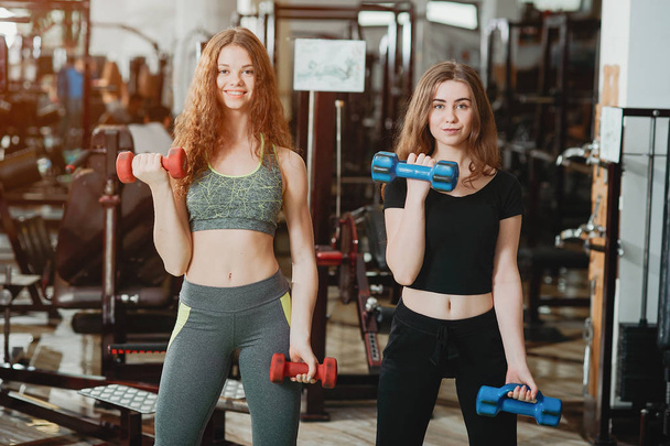 girls in a gym - 写真・画像