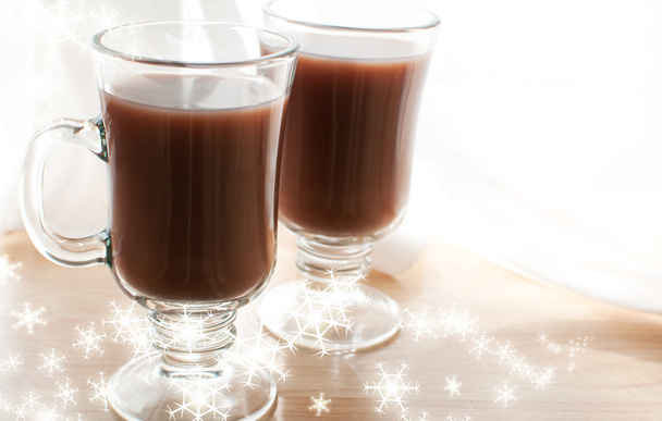 Winter-Kakao-Drink mit Schneeflocken - Foto, Bild