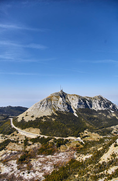 Vista della natura del Montenegro dalla montagna Lovcen. Parco nazionale di Lovcen. Estate
 - Foto, immagini