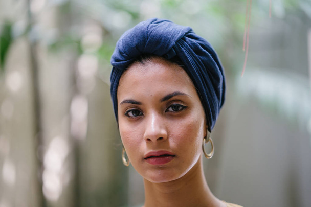 Portrait of a young Muslim woman wearing a turban (headscarf, hijab). She is elegant and  attractive - Foto, Bild