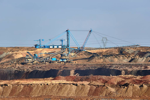 Coal Mine Excavation - Foto, afbeelding