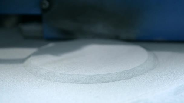 3D tiskárna tiskne kov. Laserový spékací stroj na kov. - Záběry, video