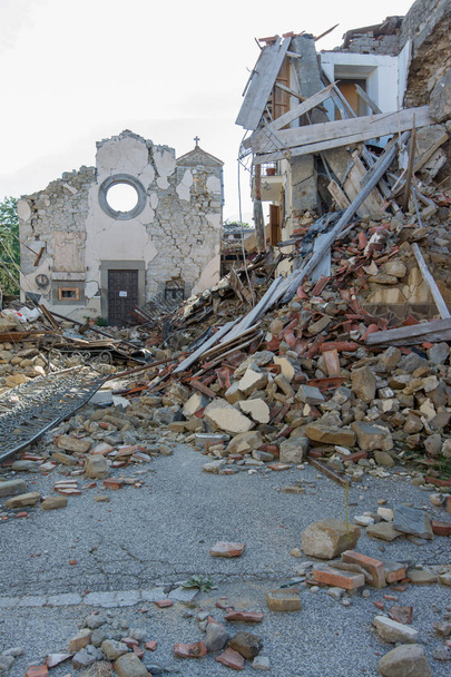 Πόλη που καταστράφηκε από σεισμό - Φωτογραφία, εικόνα
