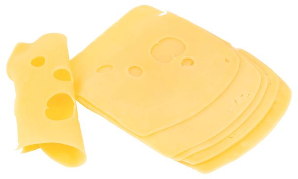 fatias de queijo isoladas em um fundo branco. - Foto, Imagem