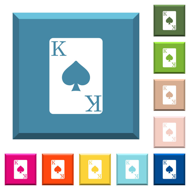 Koning van schoppen kaart witte pictogrammen op geslepen vierkante knoppen in verschillende trendy kleuren - Vector, afbeelding