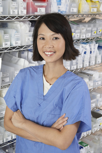 Female Pharmacist At Pharmacy - Фото, зображення