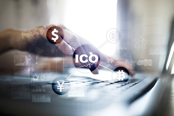 ICO, a kezdeti érme kínál. Digitális elektronikus bináris pénz pénzügyi fogalom. Bitcoin pénzváltó - Fotó, kép