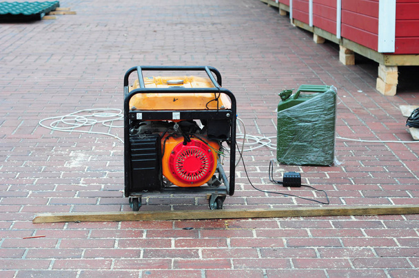 Mobiele macht diesel generator op de bouwplaats - Foto, afbeelding