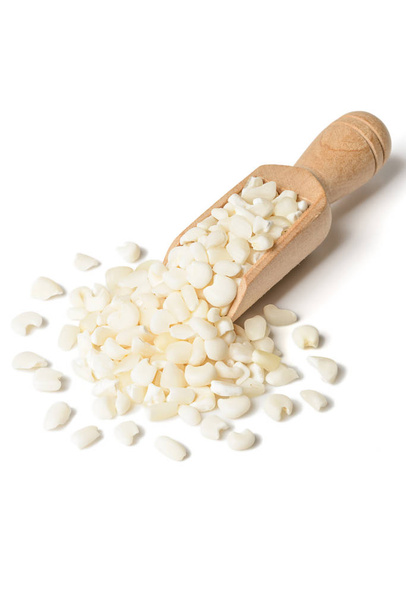 valkoinen maissi grits puinen kauha
 - Valokuva, kuva
