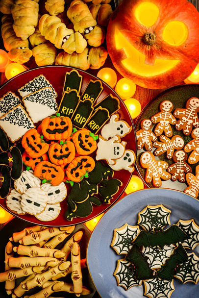 Homemade Halloween cookies, festive food - Fotoğraf, Görsel
