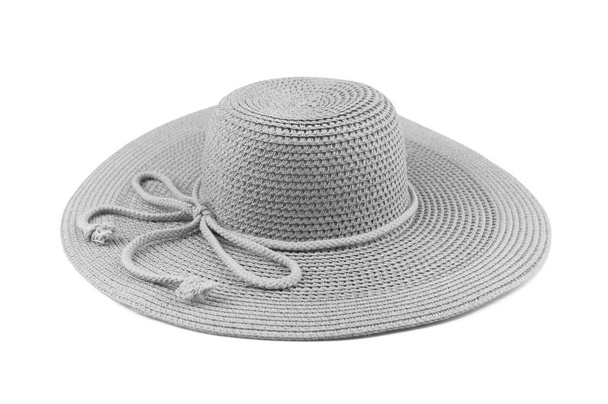 Κομψή γυναίκα καπέλο ή Καπέλο αχύρου μεγάλο καλοκαιρινό που απομονώνονται σε λευκό φόντο. - Φωτογραφία, εικόνα