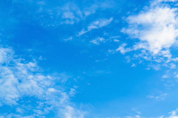 Air clouds in the blue sky. - Photo, Image