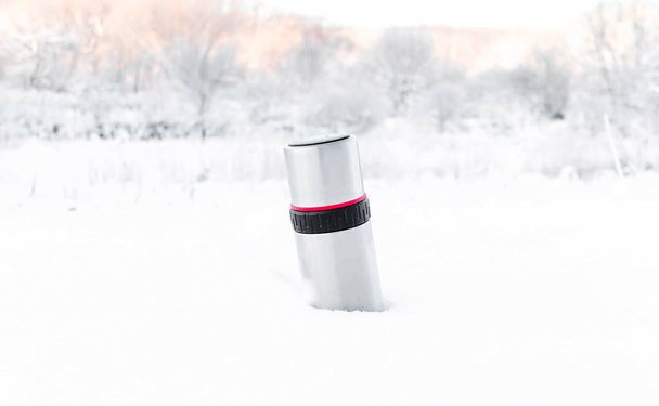 thermos hot coffee drink - Foto, afbeelding