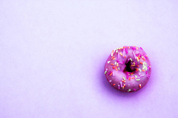 ντόνατ ντόνατς τρούφα σε ντόνατς ροζ φωτεινή ζάχαρη σκέλη φόντο 100s και χιλιάδες διακόσμηση απόθεμα, φωτογραφία, φωτογραφία, εικόνα, εικόνα, - Φωτογραφία, εικόνα