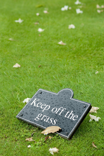 Houd uit het gras - Foto, afbeelding