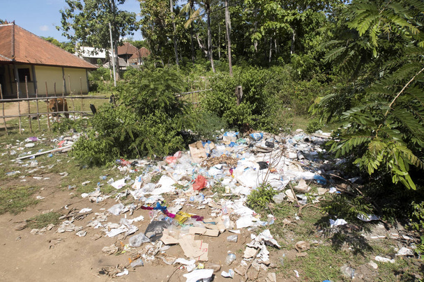 smetiště pro každý dům, Nusa Penida, Indonésie - Fotografie, Obrázek