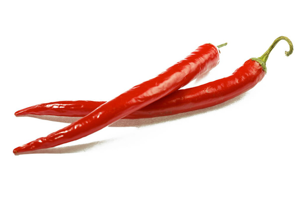 Halom hot chili paprika elszigetelt fehér háttér, makró - Fotó, kép