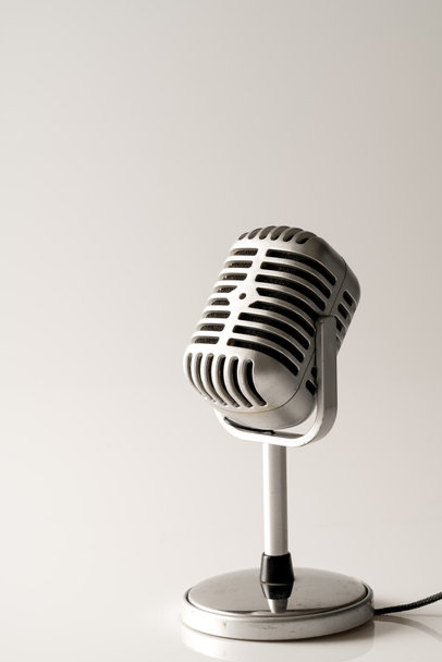 Στυλ ρετρό μικρόφωνο σε κόμμα ή συναυλία - Φωτογραφία, εικόνα