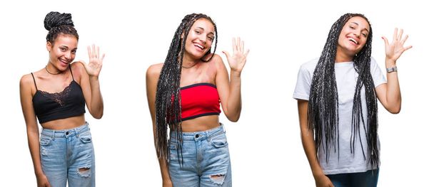 Kendinden emin ve mutlu gülümseyerek süre beş numara güzel örgülü saç Afrikalı-Amerikalı kadın Doğum işareti üzerinde gösterilen ve parmakları ile işaret izole arka plan ile kolaj. - Fotoğraf, Görsel