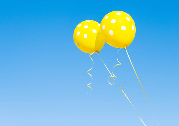 balloons against the blue sky - Foto, Imagem