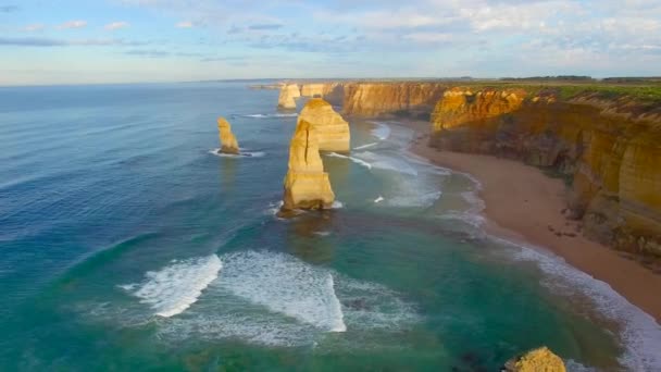 Maravillosa vista de 12 Apóstoles en Victoria, Australia. Vídeo
  - Metraje, vídeo