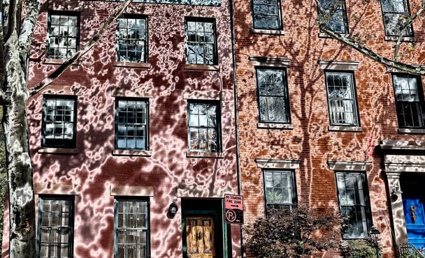 New York şehrinin renkli binalar güneşli bir sonbahar. - Fotoğraf, Görsel