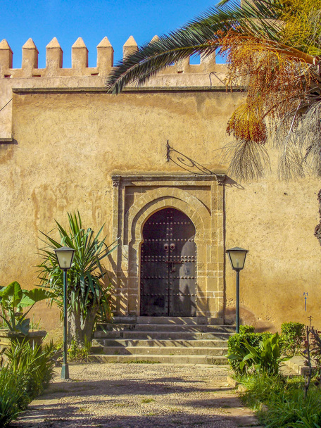 entrada lateral de la fortaleza de Udayas en Rabat Marruecos. Kasbah Udayas es la antigua atracción de Rabat Marruecos
 - Foto, imagen