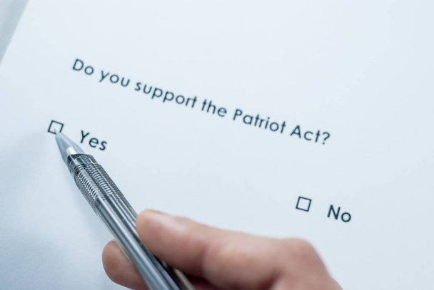 Unterstützen Sie den Patriot Act? ja - Foto, Bild