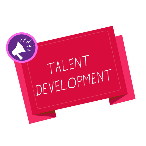 Escrevendo nota mostrando Talent Development. Foto de negócios mostrando habilidades de construção Habilidades de melhorar o líder potencial
 - Foto, Imagem