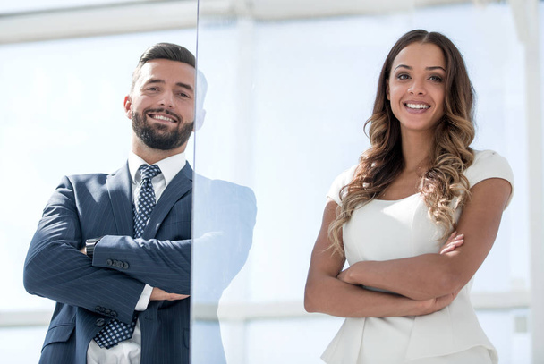 businessman and businesswoman standing together - Foto, immagini
