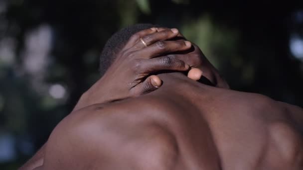 focus on Hopeless sad youn black african man. Desperation,troubles- slow motion - Filmagem, Vídeo