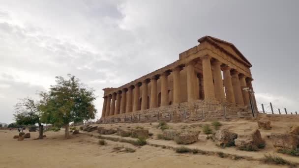 Temples in Valle del Templi, Sicily. Old temples - famous landmark of Sicily. - Footage, Video
