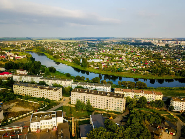 Vista aerea del fiume Dnieper che scorre attraverso Orsha Bielorussia
 - Foto, immagini