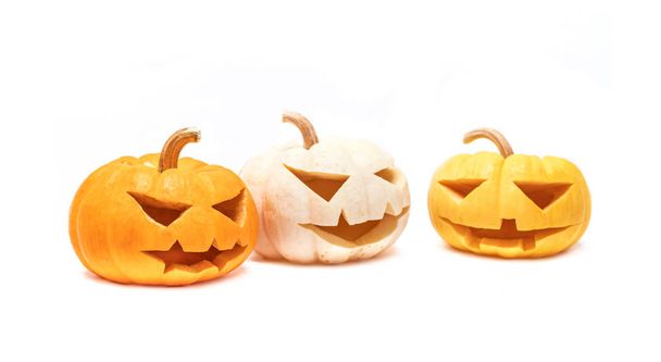 halloween kurpitsa pää eristetty valkoisella taustalla halloween puolueen koristeluun
 - Valokuva, kuva