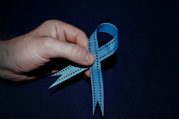nastro blu, novembre blu cancro alla prostata awarenes mese
 - Foto, immagini