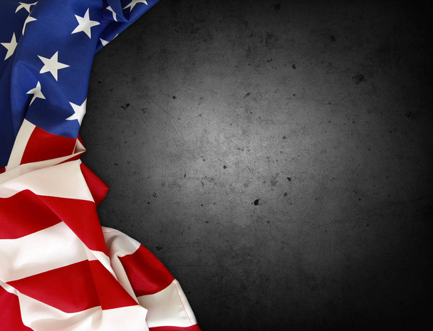 Fechar a bandeira americana sobre fundo cinzento
 - Foto, Imagem