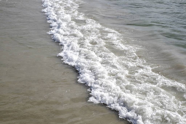 pěna z moře po rozdělení vlnu - Fotografie, Obrázek