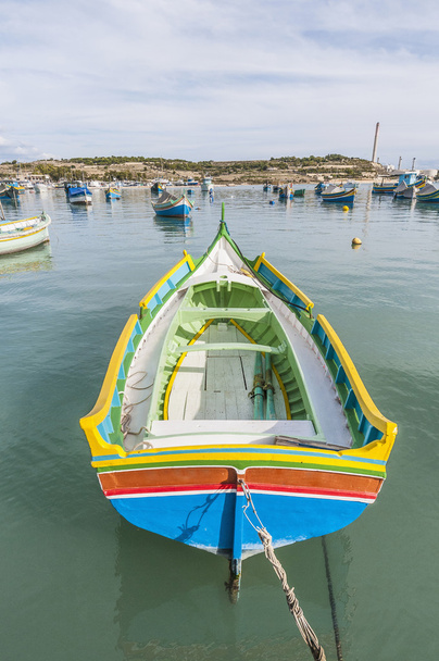 kajjik βάρκα στο λιμάνι marsaxlokk στη Μάλτα. - Φωτογραφία, εικόνα