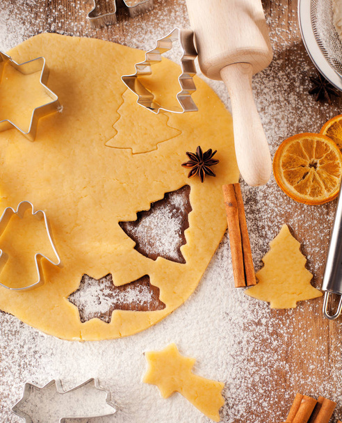 Christmas baking gingerbread cookies food background - Foto, imagen