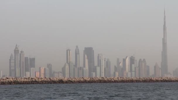 Dubai Visto desde el barco
 - Imágenes, Vídeo
