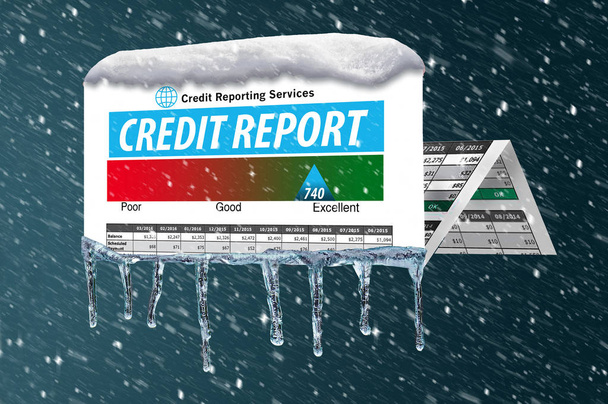 Лёд и снег покрывают фальшивый кредитный отчет на этой иллюстрации о замораживании вашего кредита. В центре внимания этой иллюстрации - кредитная заморозка.
. - Фото, изображение