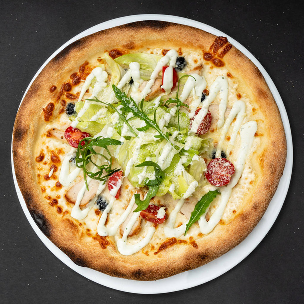 fresh italian pizza, close up - Valokuva, kuva