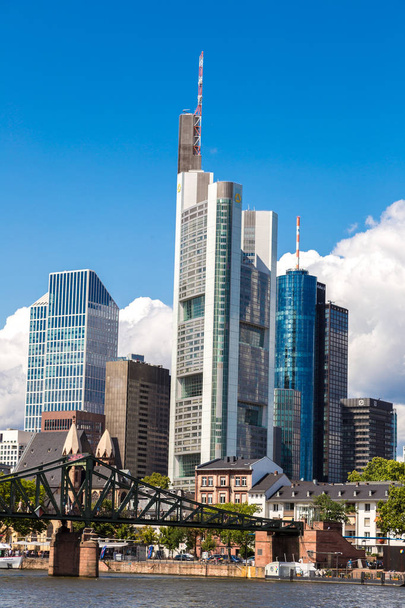 FRANKFURT, GERMANY - JULY 9, 2014: Summer view of the financial district in Frankfurt, Germany - Zdjęcie, obraz